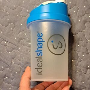 Idealshape protein shaker 